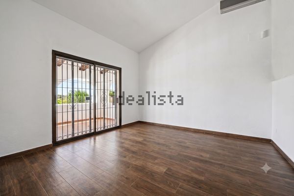 3-bedroom freehold villa in Mijas — photo 4 of 5