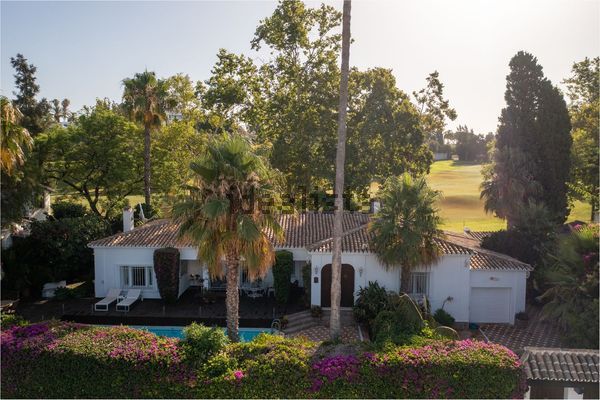 3-bedroom freehold villa in Marbella — photo 1 of 5