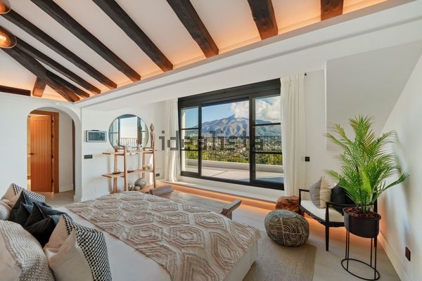 6-bedroom freehold villa in Marbella — photo 5 of 5