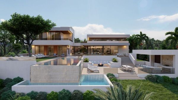4-bedroom freehold villa in Marbella — photo 1 of 5