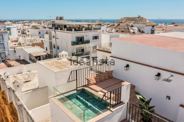 3-bedroom freehold villa in Marbella — photo 1 of 5