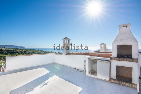 4-bedroom freehold villa in Nerja — photo 2 of 5