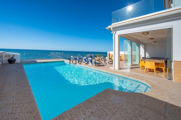 5-bedroom freehold villa in Mijas — photo 1 of 5