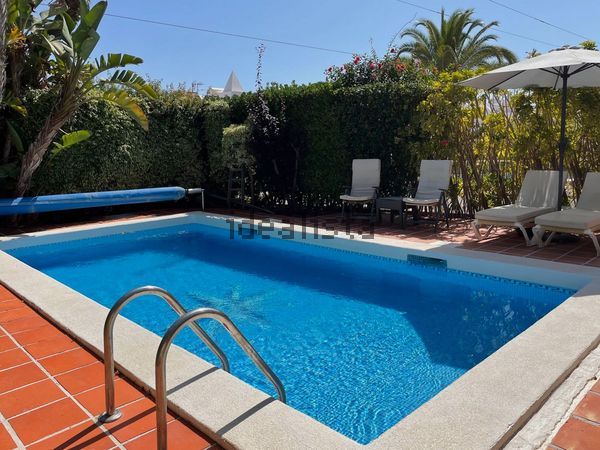 4-bedroom freehold villa in Nerja — photo 3 of 5