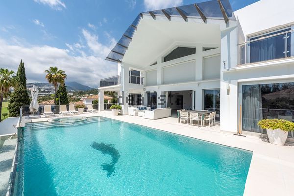 Detached house in Calle Orión, Los Naranjos, Marbella — image 3