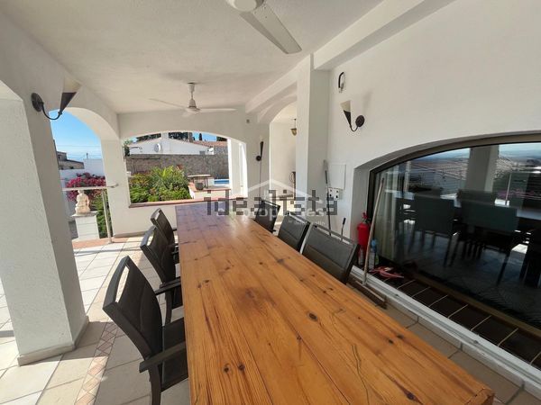 3-bedroom freehold villa in Roses — photo 5 of 5