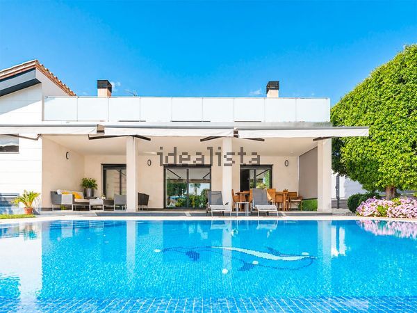 5-bedroom freehold villa in Roses — photo 1 of 5