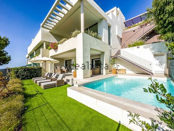 3-bedroom freehold villa in Marbella — photo 2 of 5