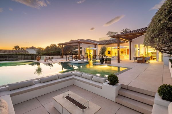 6-bedroom freehold villa in Marbella — photo 2 of 5