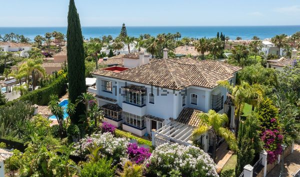 Detached house in Bahia de Marbella, Bahía de Marbella, Marbella — image 5