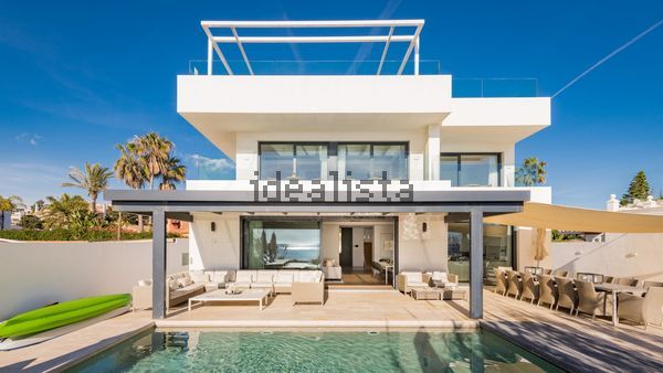 6-bedroom freehold villa in Marbella — photo 1 of 5