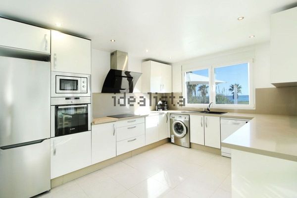 Detached house in Calle de la Popa, Villacana - Costalita - Saladillo, Estepona — image 4