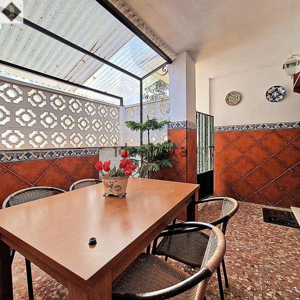4-bedroom freehold villa in Málaga — photo 4 of 5