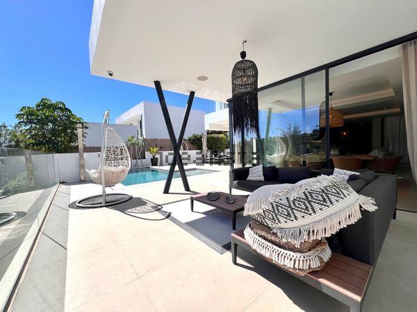 4-bedroom freehold villa in Estepona — photo 4 of 5