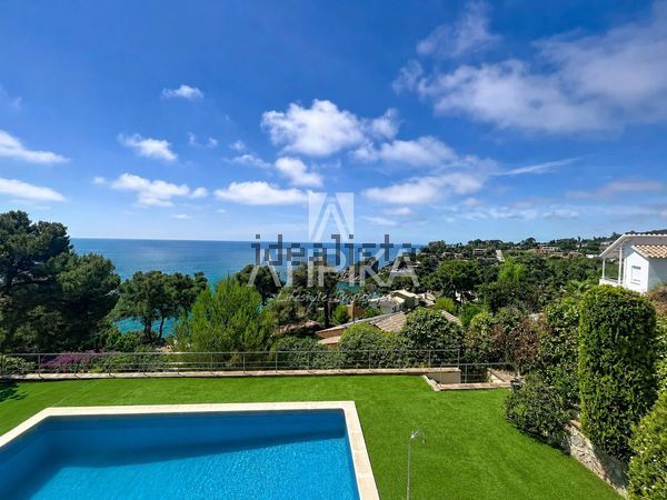 6-bedroom freehold villa in Blanes — photo 3 of 5