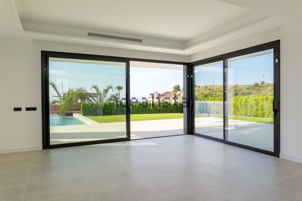 4-bedroom freehold villa in Mijas — photo 3 of 5