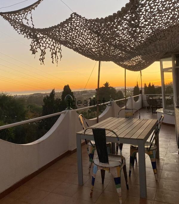 3-bedroom freehold villa in Marbella — photo 1 of 5