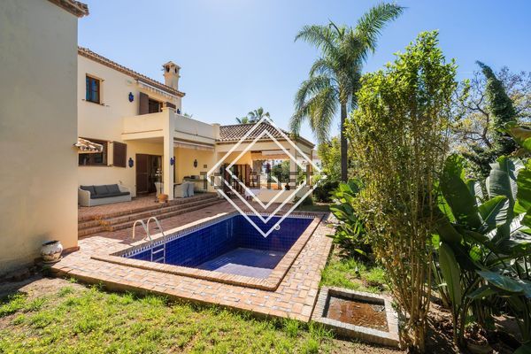 Detached house in Calle Monte Verde, Lomas de Marbella Club, Marbella — image 3