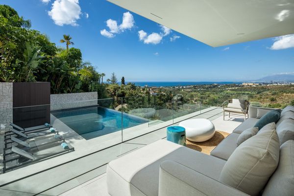 4-bedroom freehold villa in Marbella — photo 4 of 5