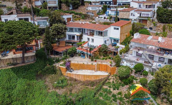5-bedroom freehold villa in Lloret de Mar — photo 2 of 5