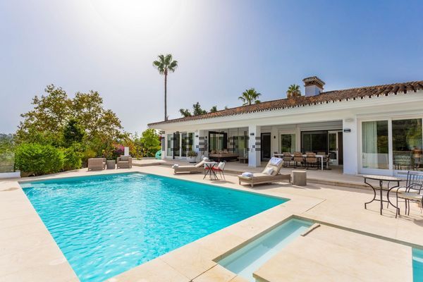 Detached house in Las Brisas, Marbella — image 3