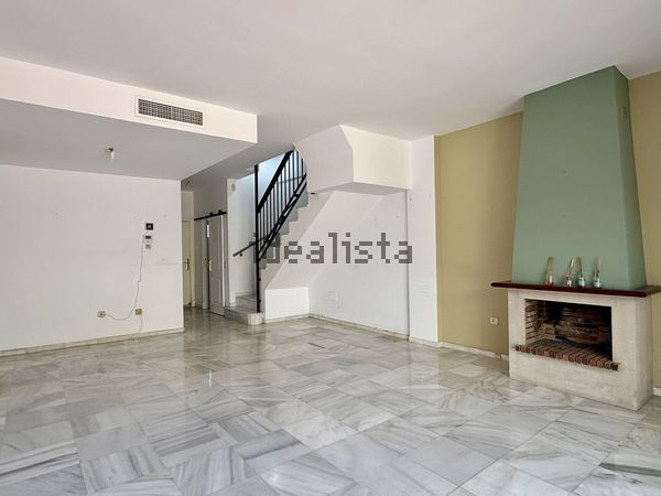3-bedroom freehold villa in Estepona — photo 5 of 5