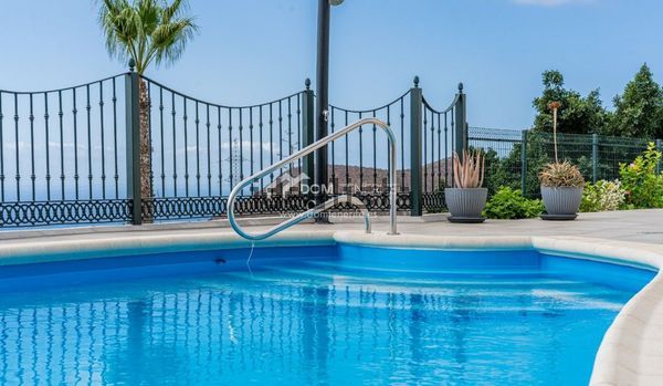 5-bedroom freehold villa in Arona — photo 3 of 5