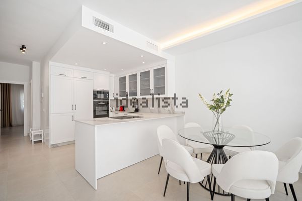 3-bedroom freehold villa in Marbella — photo 5 of 5