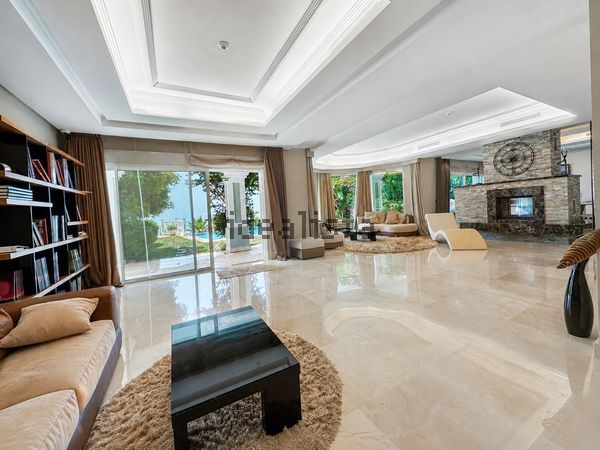 Detached house in Calle Hiedra, Alto de los Monteros, Marbella — image 3