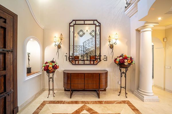 Detached house in Nueva Atalaya, Estepona — image 4