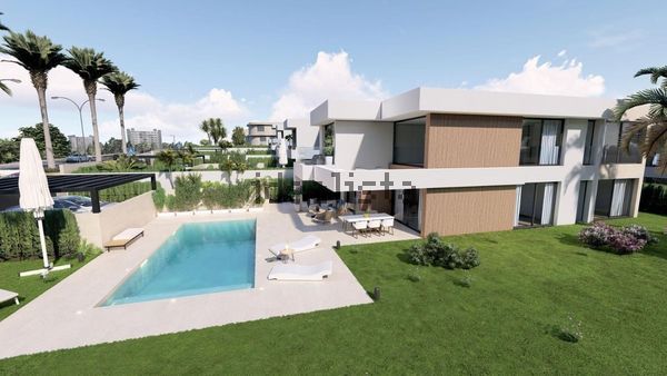 Detached house in El Castillo, Manilva — image 3