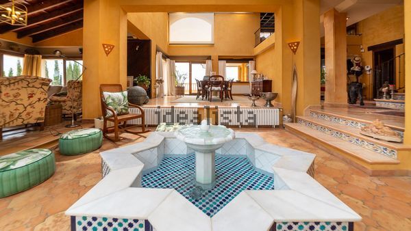 5-bedroom freehold villa in Palma — photo 2 of 5