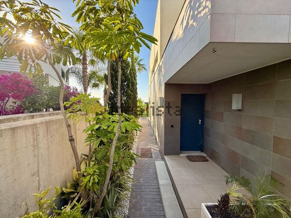Detached house in Avenida Sierra Nevada, Chullera, Manilva — image 3
