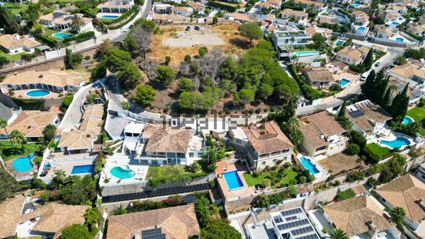4-bedroom freehold villa in Benalmádena — photo 5 of 5