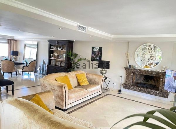 5-bedroom freehold villa in Estepona — photo 5 of 5