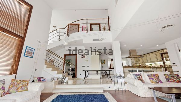 3-bedroom freehold villa in Estepona — photo 3 of 5