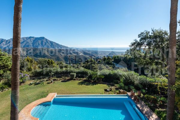 5-bedroom freehold villa in Benahavís — photo 5 of 5