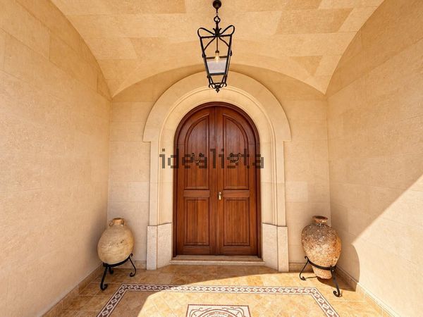 4-bedroom freehold villa in Calvià — photo 3 of 5