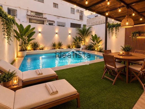 4-bedroom freehold villa in Estepona — photo 1 of 5