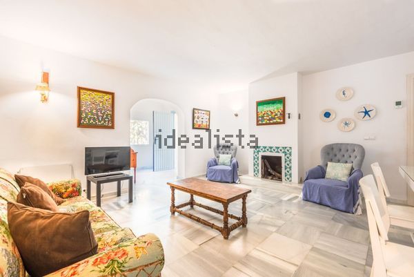 4-bedroom freehold villa in Marbella — photo 2 of 5