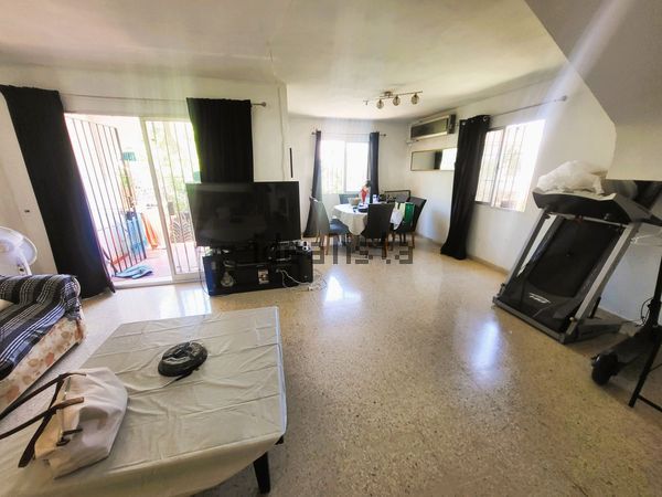 3-bedroom freehold villa in Estepona — photo 4 of 5