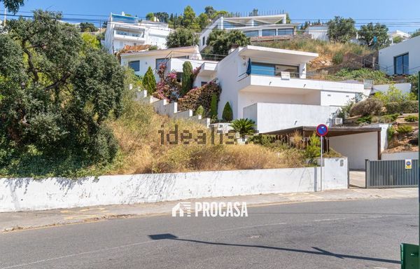 3-bedroom freehold villa in Roses — photo 2 of 5