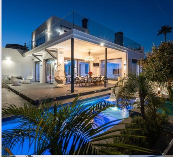 8-bedroom freehold villa in Marbella — photo 1 of 5