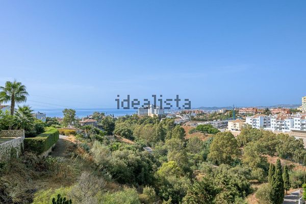 3-bedroom freehold villa in Fuengirola — photo 3 of 5