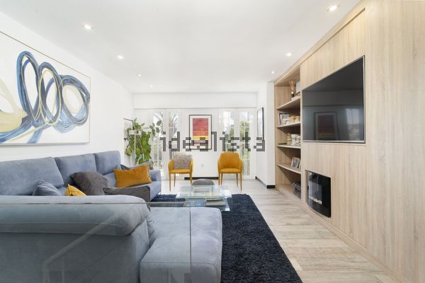 2-bedroom freehold villa in Marbella — photo 1 of 5