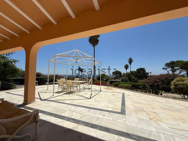 Detached house in Partido de arroyo del medio Nn, Parque Central, Estepona — image 4