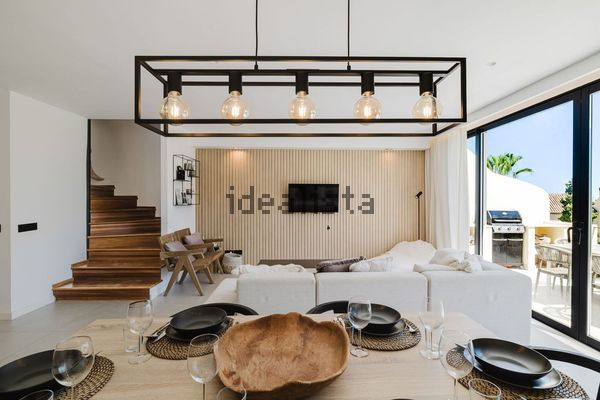 3-bedroom freehold villa in Marbella — photo 3 of 5