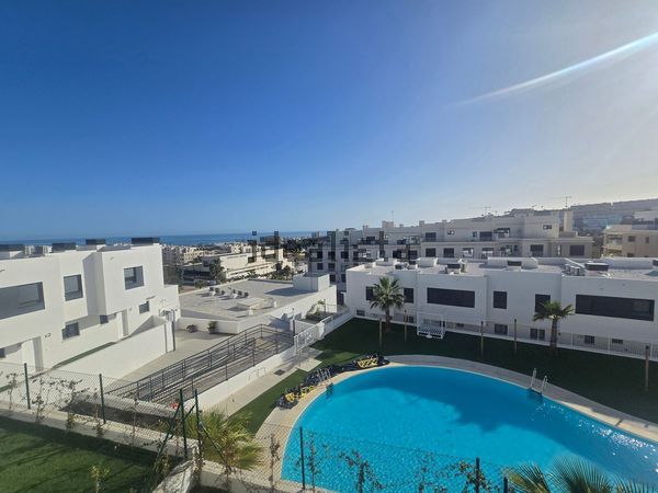 4-bedroom freehold villa in Mijas — photo 1 of 5