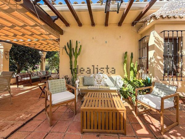 Detached house in Calle Benaojan Nn, Sierra Blanca, Marbella — image 5