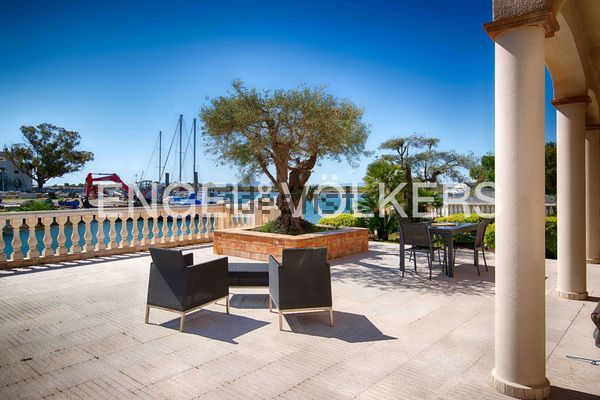 4-bedroom freehold villa in Roses — photo 1 of 5
